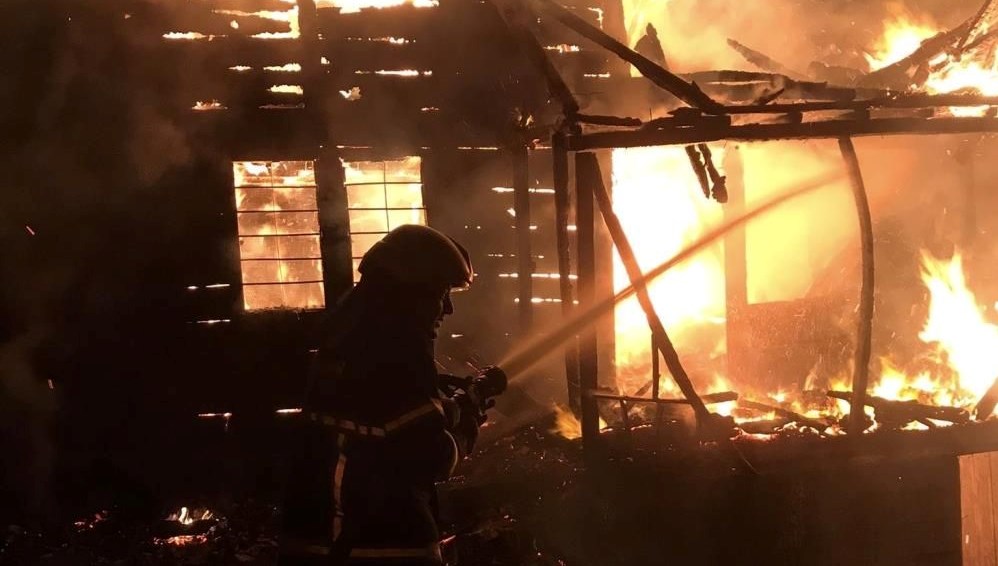 orduda iki katli ahsap evde yangin KtjOMCPJ