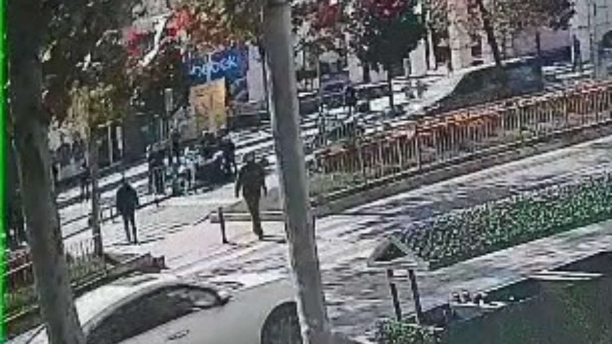 İstanbul’da yolun karşısına geçerken cipin çarptığı yaya hayatını kaybetti