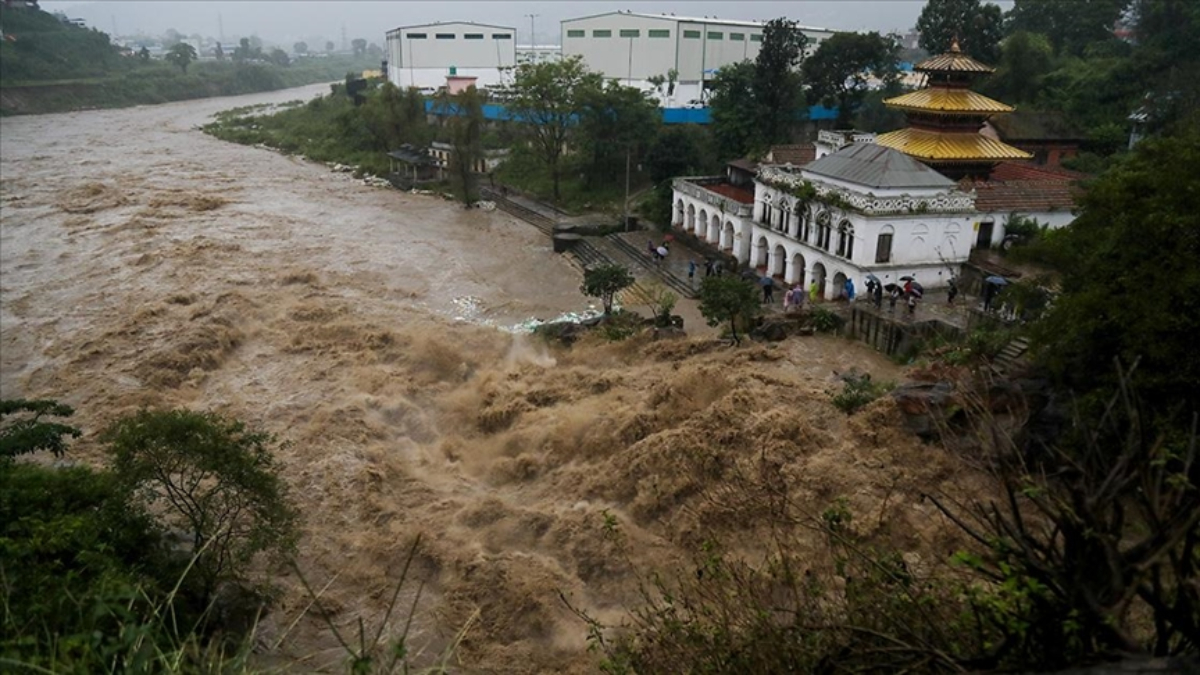Nepal’deki şiddetli yağışların bilançosu: 22 ölü, 12 kayıp