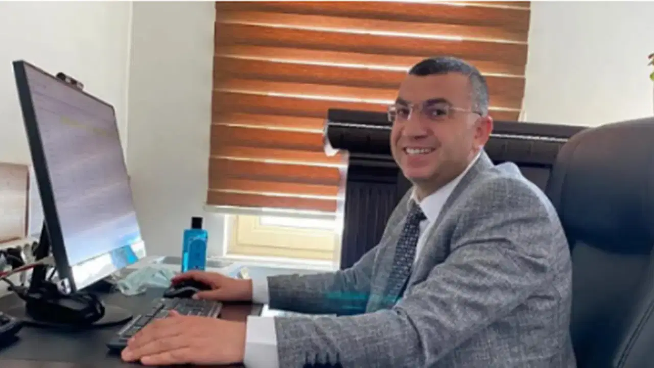 AKP’li başkanla tartıştı, görevden alındı… Eski İlçe Milli Eğitim Müdürü evinde ölü bulundu: ‘İntihar etti’ iddiası