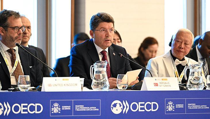 Bakan Tunç, ‘OECD Adalete Erişim 10’uncu Küresel Yuvarlak Masa Toplantısı’na katıldı