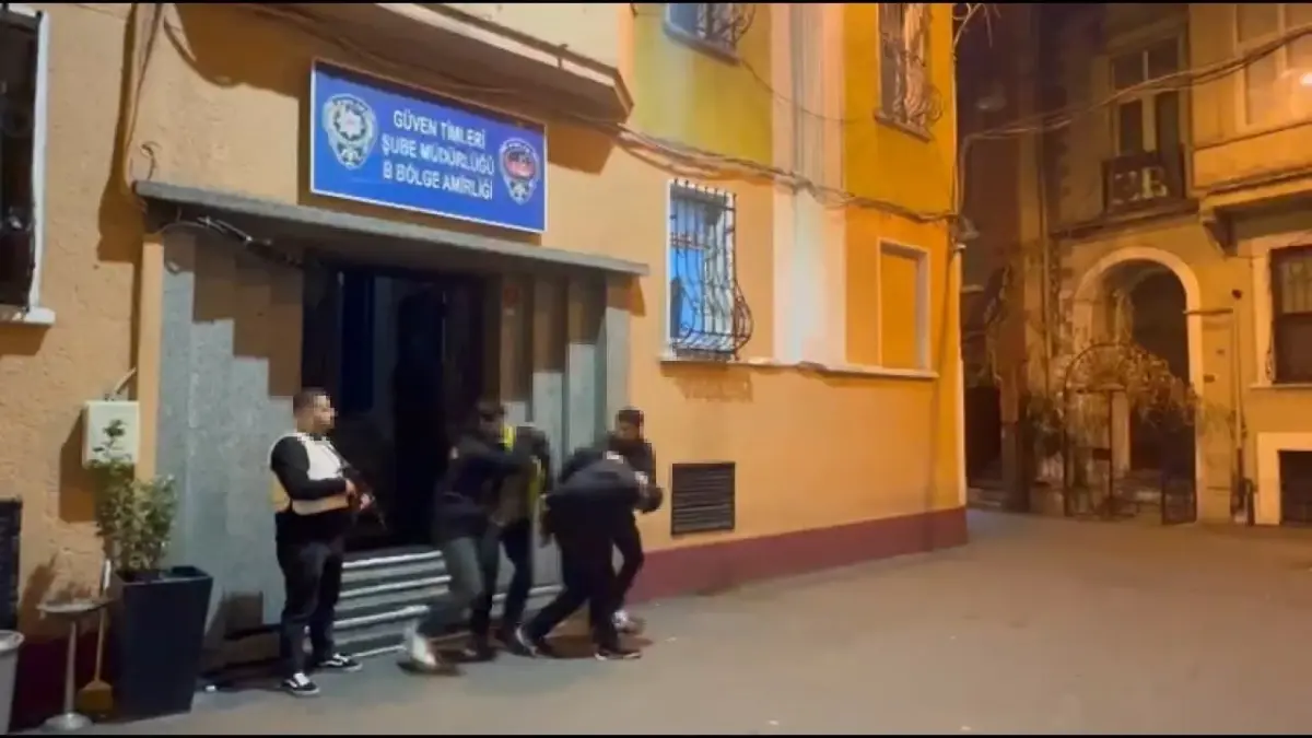 Beyoğlu’nda Skuter Hırsızlığı: İki Kişi Tutuklandı