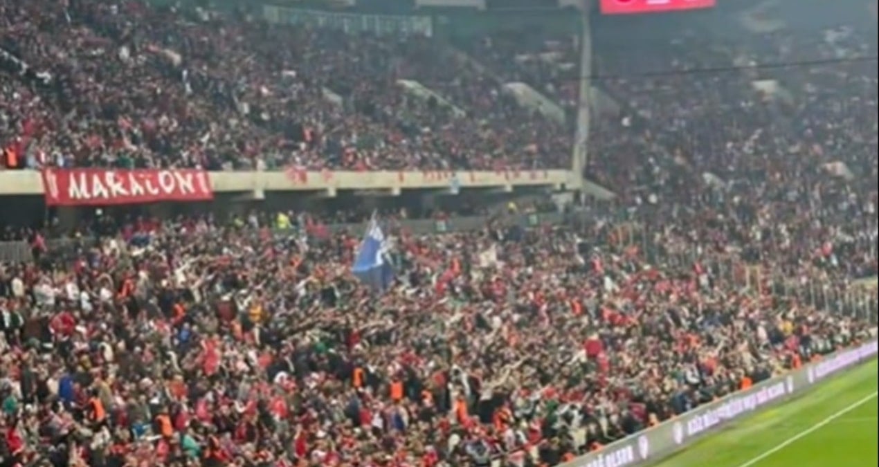 Bir Milli maçta daha ‘Öcalan’ protestosu!