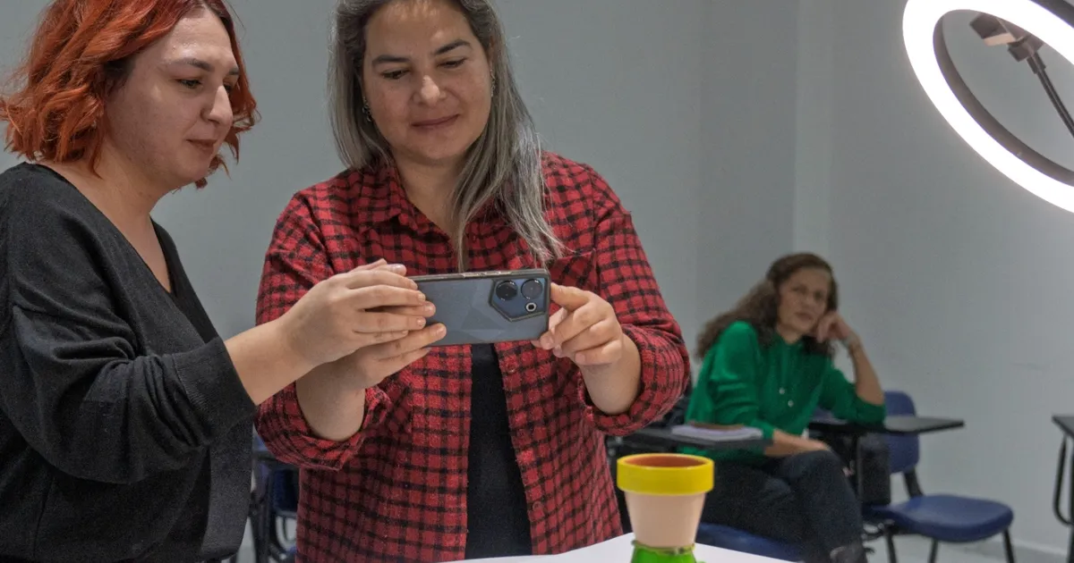 İzmir’in ‘Meslek Fabrikası’…  Mobilya sektörüne nitelikli eleman kazandırıyor