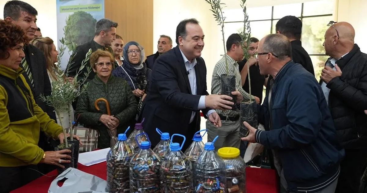 Manisa’da atık piller fidana dönüşüyor
