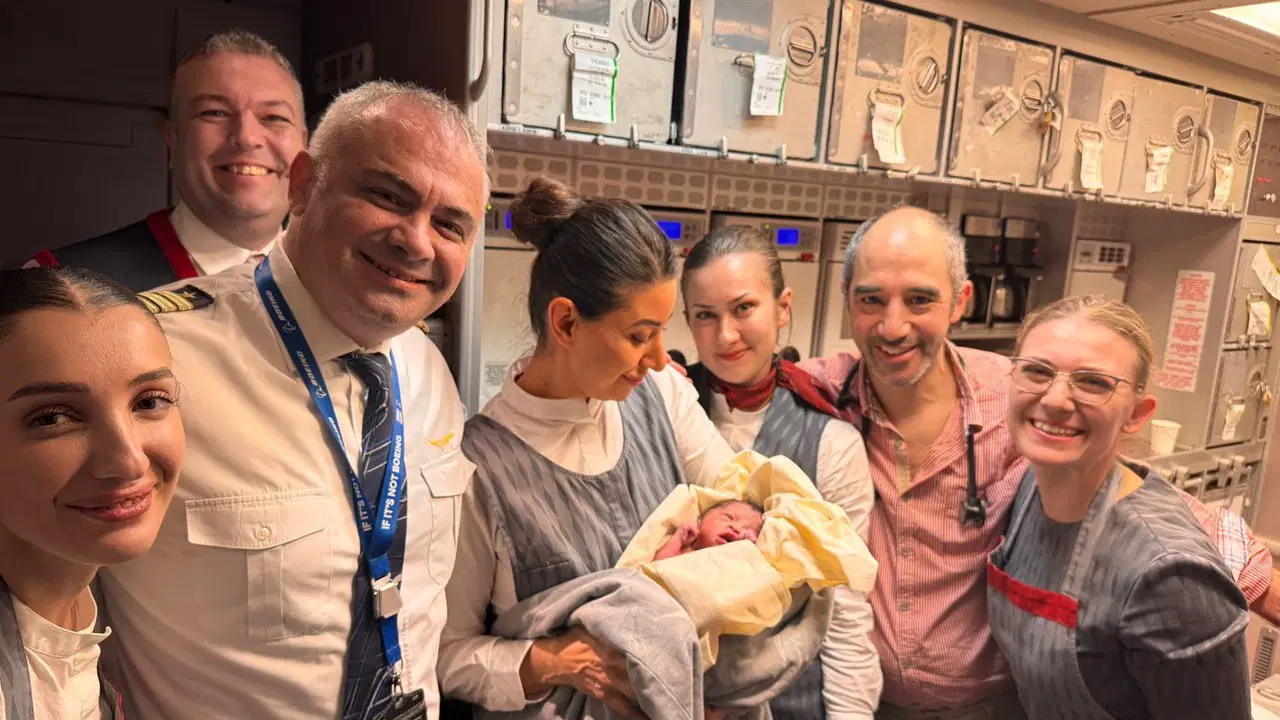 Türk Hava Yolları’nda uçağında doğum heyecanı