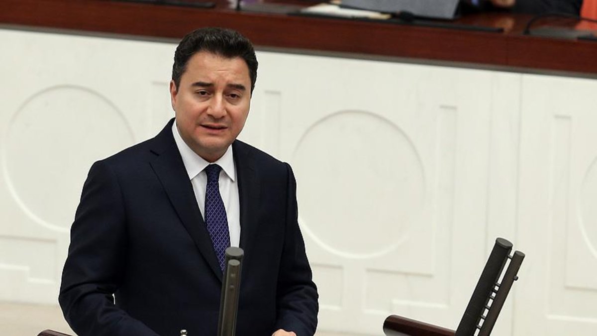 Ali Babacan: Asgari ücrette artışı en az yüzde 50 olmalı