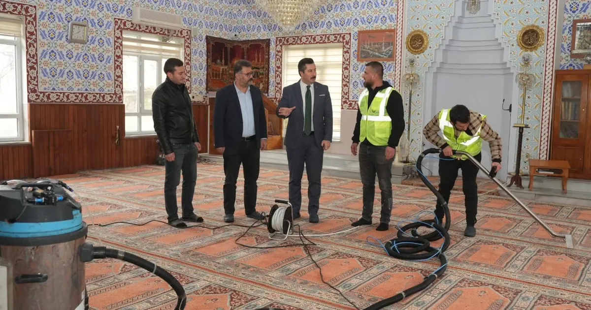 Bursa Yenişehir’de camiler üç aylara hazırlanıyor