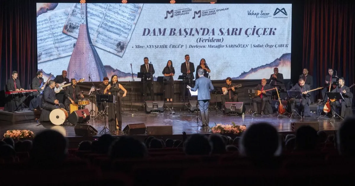 Mersin’de Anadolu’dan Ezgiler’le unutulmaz gece