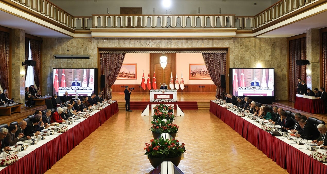 Süreç Komisyonu rapor mesaisinde: Bakan tarih verdi