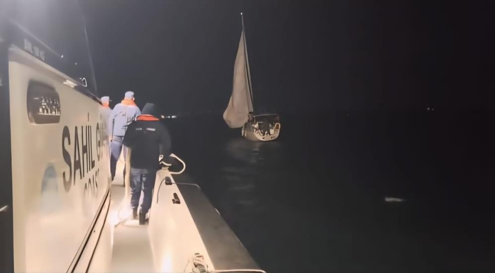 Çanakkale Boğazı’nda kurtarma operasyonu