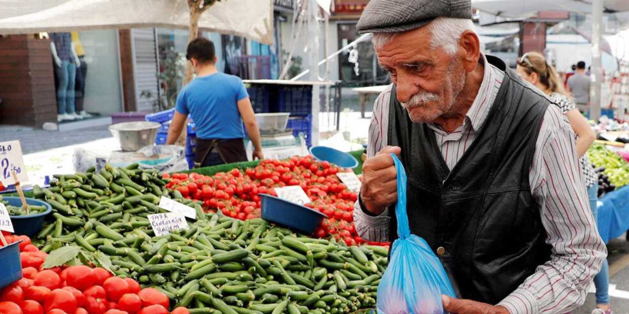 Özgür Erdursun’dan emekli aylığı yorumu: ‘Kopukluğu gösteriyor’