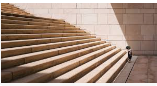 Piyasalarda Kazanmak Değil, Oyunu Lehine Çevirmek ”Risk–Ödül ve Pozisyon Yönetiminin Sessiz Matematiği”