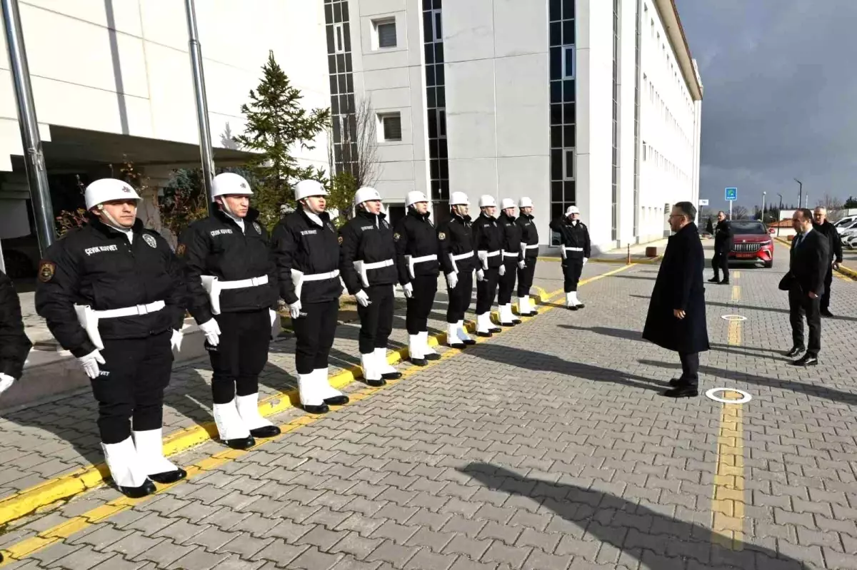 Vali Aksoy Emniyet Müdürlüğüne Veda Etti