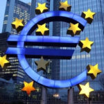 Euro bolgesinde dort ay sonra bir ilk ekonomi yeniden buyudu cb87saXj